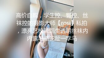 色胆包天的台妹 【超辣网红小婕】户外各种露出勾引路人 (1)