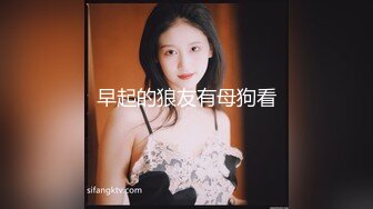 金发双胞胎眼镜姐妹花双人自慰诱惑，翘起双腿掰穴特写自摸揉搓，翘起屁股扭动震动棒摩擦，互舔奶子非常诱人