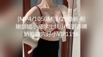 颜巨乳G奶小骚货 ，笑起来甜美 ，这奶子一手抓不过来