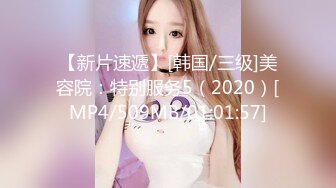 2024年10月，玩得就是真实，【玩偶姐姐超强合集Asia-Lynn】公厕露出、公楼梯间桥上露出 (1)