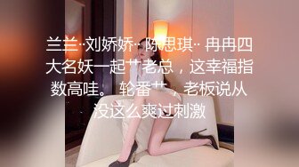 调皮儿子洗手间暗藏摄像头偷窥48岁的无毛B妈妈洗澡4