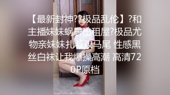 Al&mdash;妮姆拉&middot;凯拉 瑜伽教练硬操