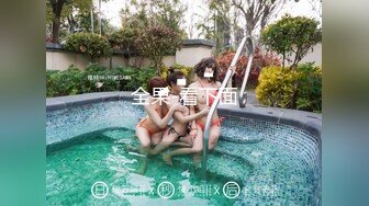 一手抓不过来的大奶子少妇跟小哥激情啪啪，让大哥后入爆草抽插无套玩弄，淫声荡语不断，露脸给大哥舔弄鸡巴