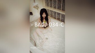 女M博主sex_seoul与他的主子日常说是主子但看着亲来亲去的更像情侣 玩一些离谱的 JB蘸巧克力当百奇吃什么的此外还有不少的足交内容绿奴视角多人运动等等质量佳(NO.16)