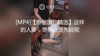 青岛小哥操小妹儿小妹拿着手机自拍