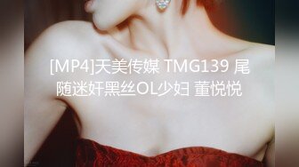 质长发美女和炮友操逼，69姿势深喉口交，美腿白丝袜镜头前抽插